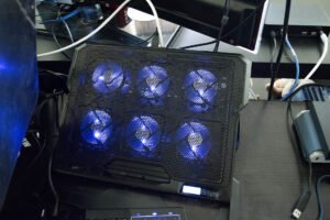 TopMate laptop cooler pad that actually keeps everything cool! | Smart Tech, Sharp Takes - CRYOVEX.com Dsc0033