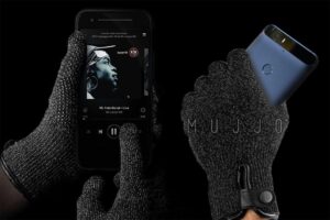 Mujjo double layered touch gloves by cryovex