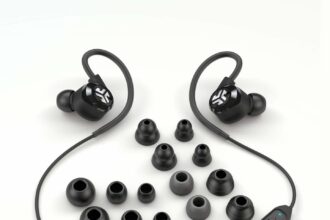 epic 2 black with earbuds