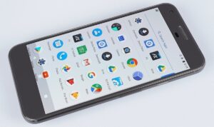 ‘Made for Google’ third-party accessory certification program | Smart Tech, Sharp Takes - CRYOVEX.com Google_pixel_xl-hero-front-screen_app_drawer