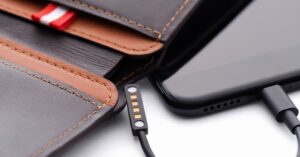 Volterman wallet cardholder password usb c micro lightning cryvoex news android martin ottawa canada