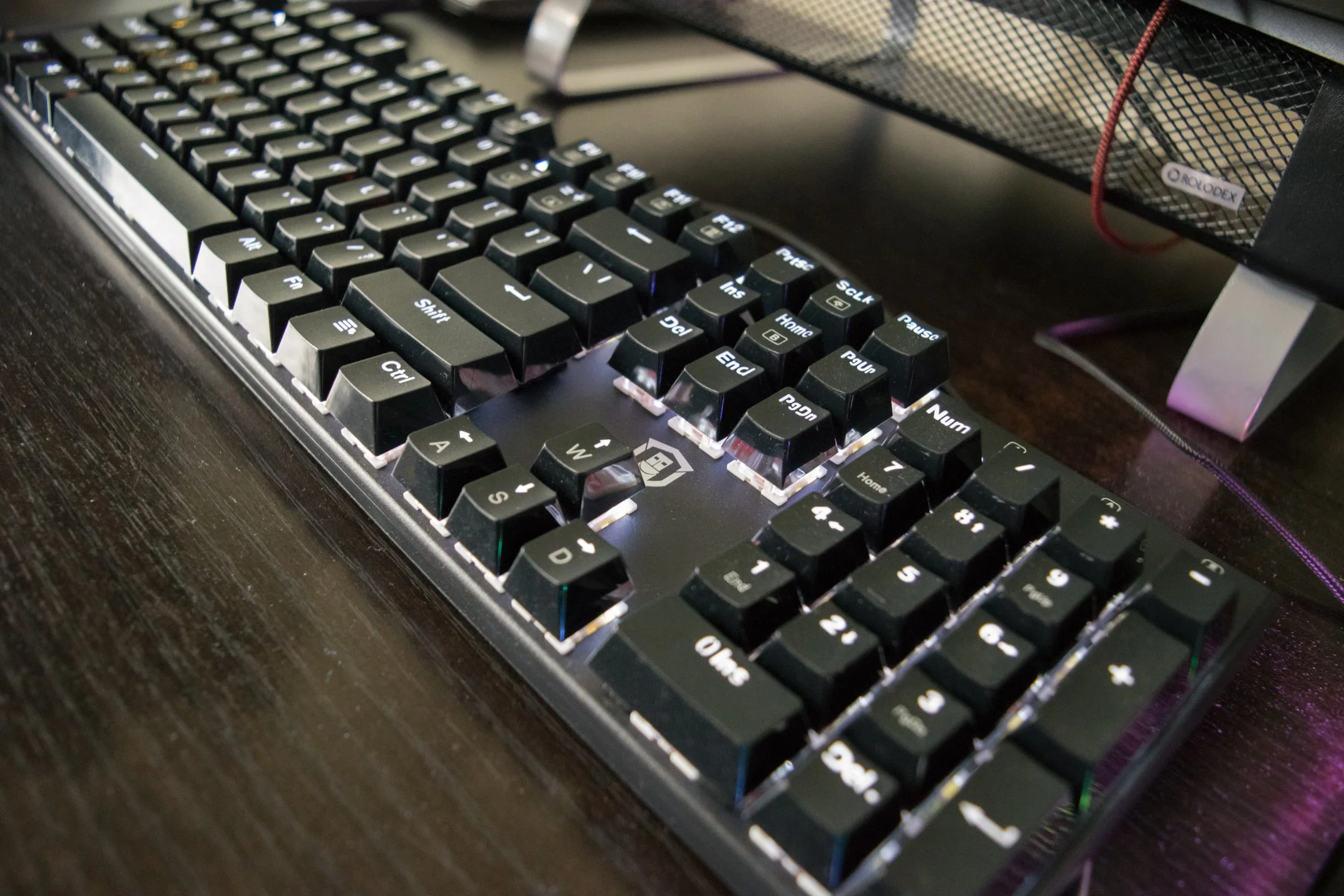 Plugable - A Gaming keyboard with Outemu Red Switches