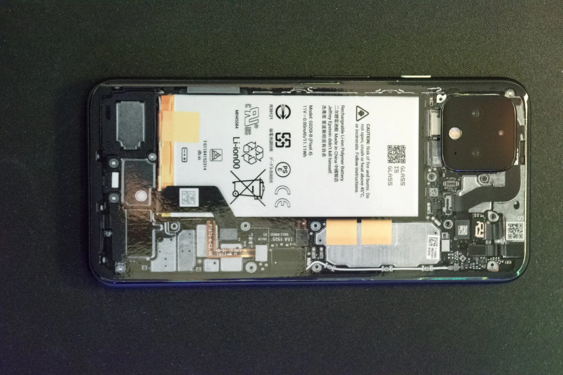 dbrand's LIMITED Teardown Pixel 4 skin! | Smart Tech, Sharp Takes - CRYOVEX.com Dbrand pixel 4 teardown snap 5