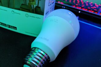 WiZ A19 Coloured Smart Light Bulb review