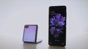 Samsung galaxy z flip - launches february 21st in canada