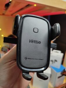 iOttie Easy One Touch Wireless 2 Car Mount Review pic 1 of 2