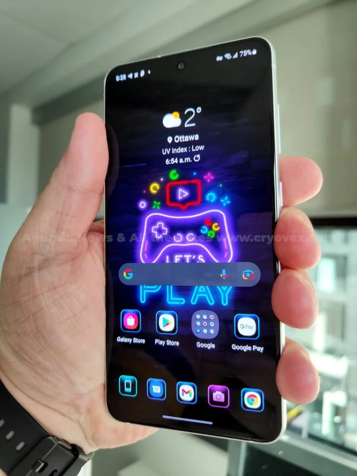 Samsung galaxy s21 fe 2022 - review - display