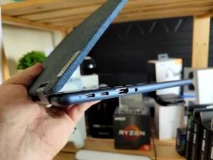 [Review] The Lenovo Yoga 6 – Laptop Left Ports