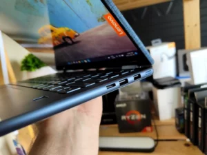 [Review] The Lenovo Yoga 6 – Laptop Right Ports