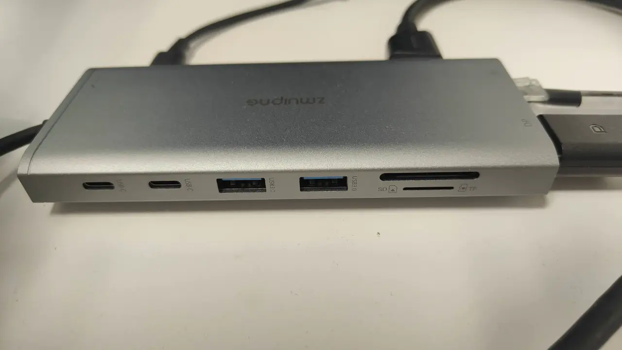 ZMUIPNG 14-IN-1 USB-C Docking Station usage 2 of 3