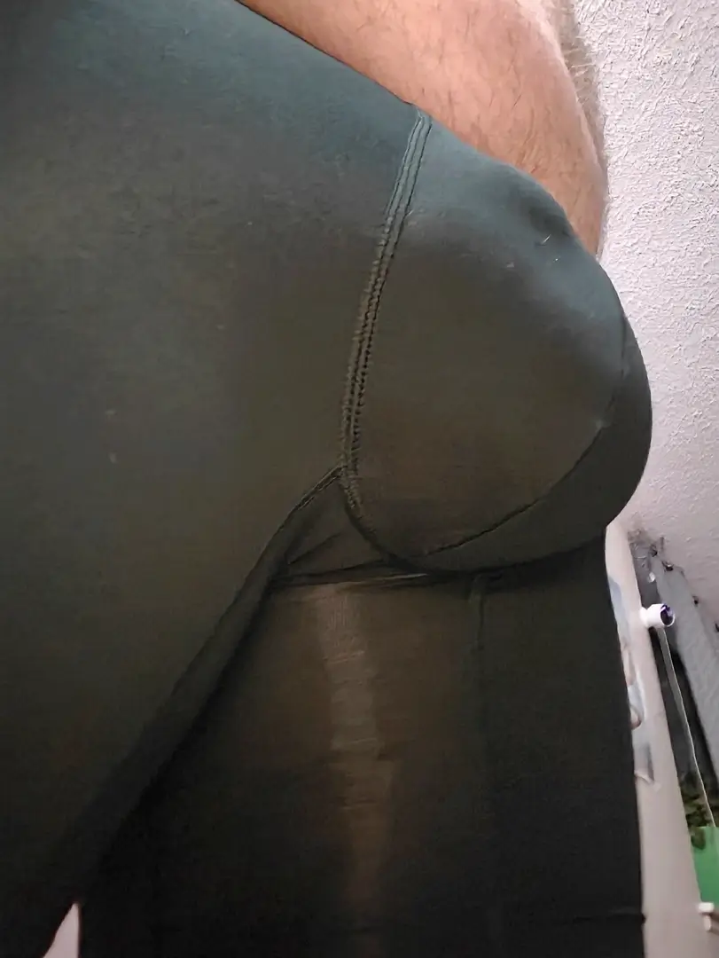 A Tech Nerd’s Take on Manmade Men’s Essentials | Smart Tech, Sharp Takes - CRYOVEX.com Close-up view of the manmade boxer briefs pouch from underneath, highlighting the seam design and supportive fit of the pouch structure.