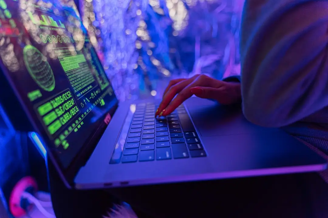 4 Powerful Ways To Improve Your Digital Security | Smart Tech, Sharp Takes - CRYOVEX.com Visual representation of digital security and online safety, including account protection and secure internet practices.