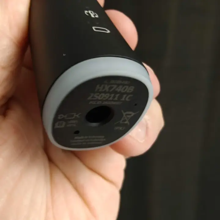 Philips Sonicare Series 6100 Review: A Surprisingly Thoughtful Toothbrush | Smart Tech, Sharp Takes - CRYOVEX.com Philips sonicare series 6100 toothbrush base showing wireless charging port and bottom design
